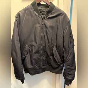 Men's Uniglo Black Bomber Jacket